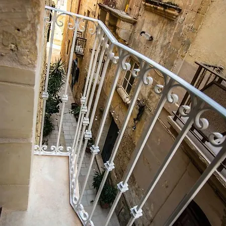 Cosy Townhouse In Historic Centre Birgu