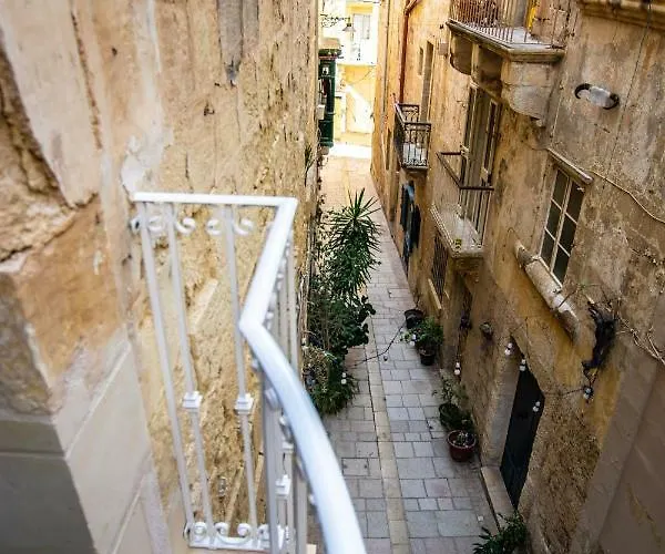 Cosy Townhouse In Historic Centre * Birgu